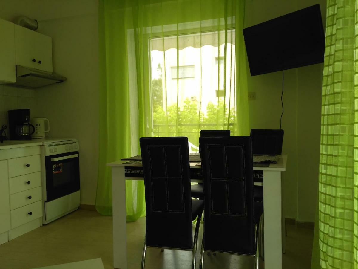 Cozy Apartment Peraia Exterior photo